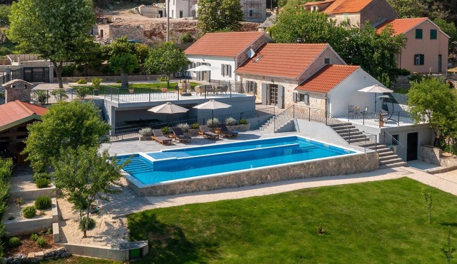 Amazing home in Dubrava kod Sibenika in Dubrava kod Sibenika