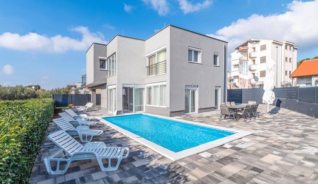 Amazing home in Bibinje in Bibinje