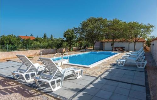 Amazing Home In Cista Velika