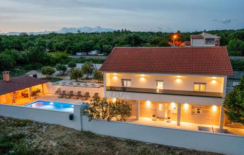 Amazing Home In Nadin