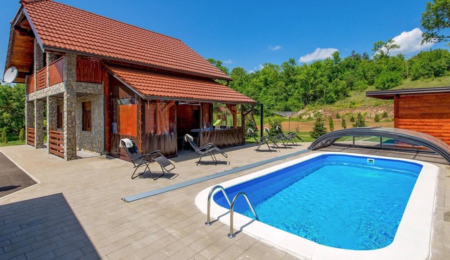 Amazing home in Perusic with sauna