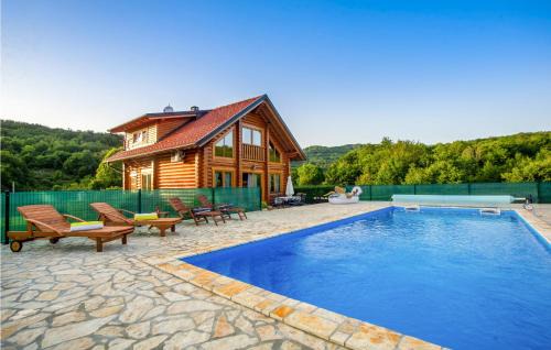 Amazing Home In Prokike With Sauna