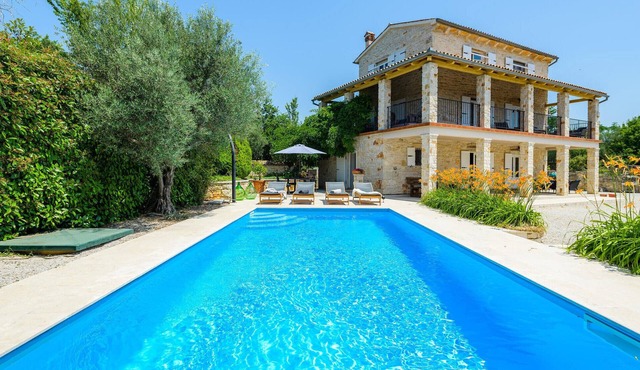 Amazing home in Sveti Lovrec