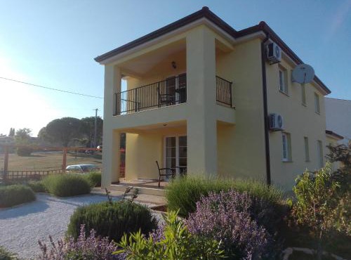 Antonio Solimar Apartments