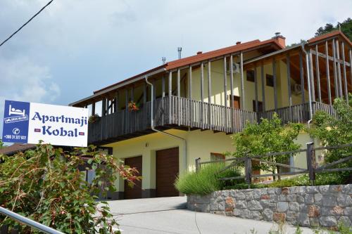 Apartmaji Kobal in Slap