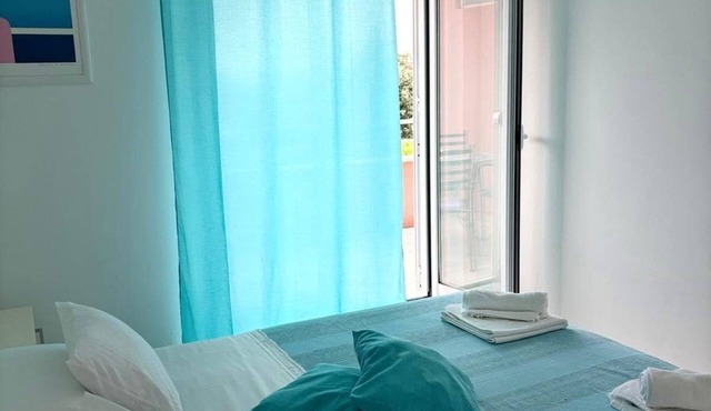 Apartman s predinom terasom s pogledom na more in Rab