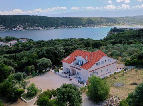 Apartmani "Sandro" Gonar in Rab