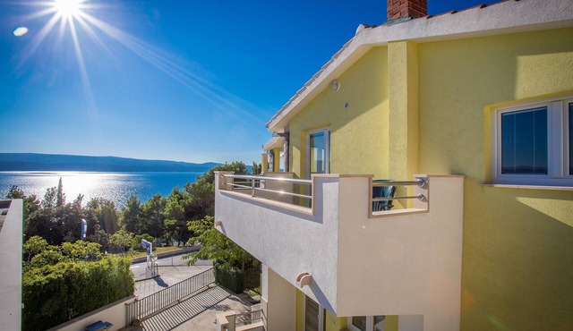 Apartment Emil Zora A2