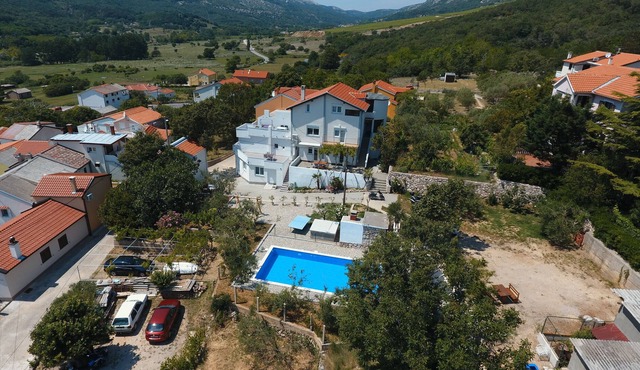 Apartment For 2 in Baska With Swimming Pool in Baška