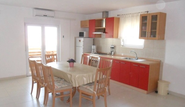 Apartment in Ljubač with Seaview, Balcony, Air condition, WIFI (809-1)