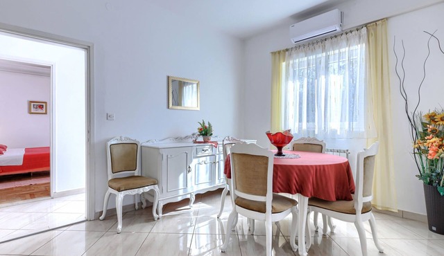 Apartment Jenny by Interhome in Poreč