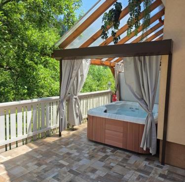 Apartment Jurček with jacuzzi & sauna in Luce