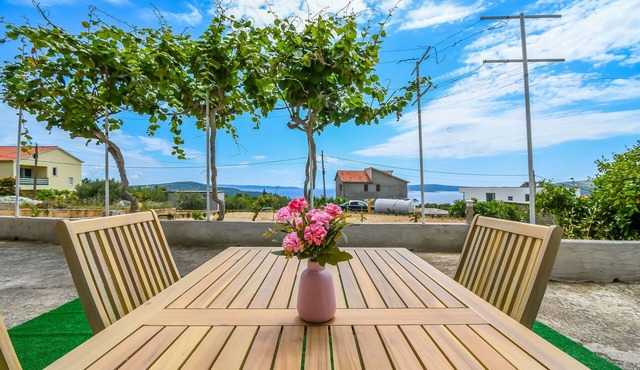 Apartment Live (113061-A1) - Seget Vranjica in Seget Vranjica