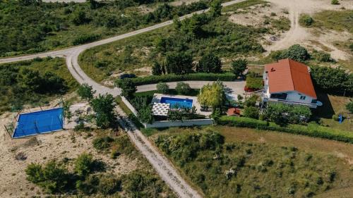 Apartment Ljubica with pool