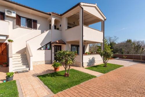 Apartment Marchela in Nova Vas