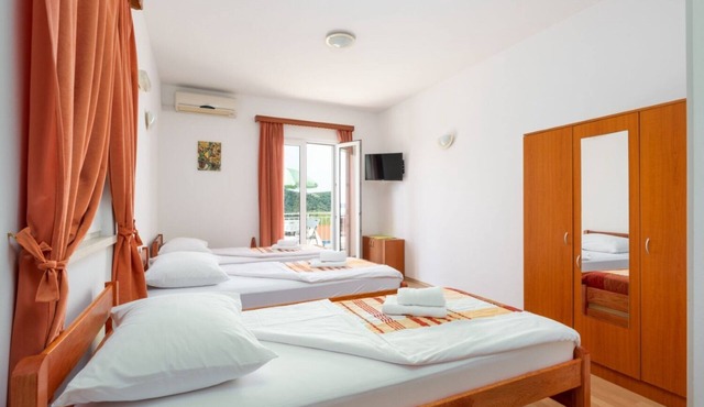 Apartment Mat - free parking: A1(3) - Mlini, Riviera Dubrovnik, Croatia