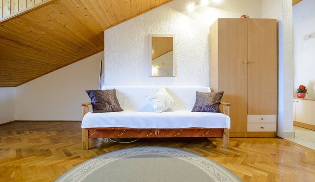 Apartment Matic - Two-Bedroom Apartment