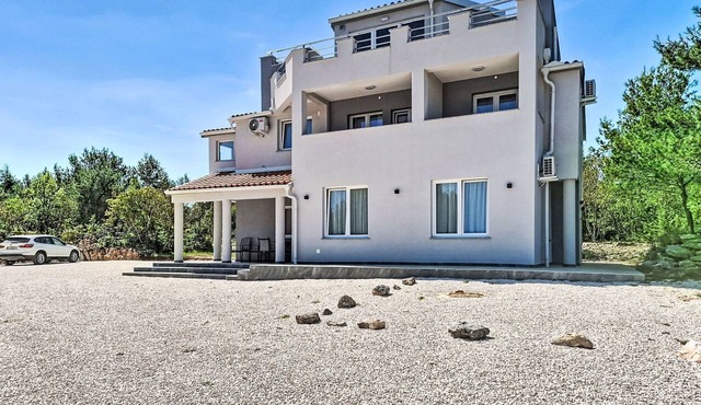 Apartment Noan by Interhome in Zadar