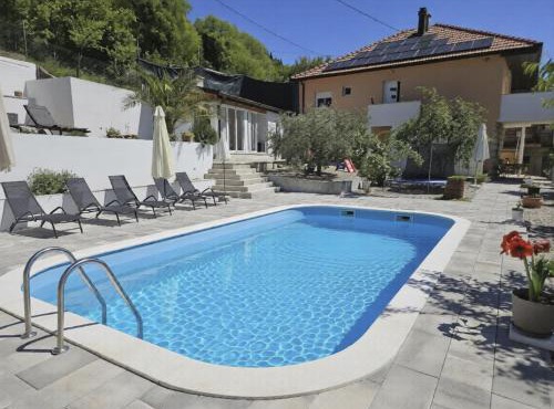 Apartment Paz by Interhome in Donji Proložac