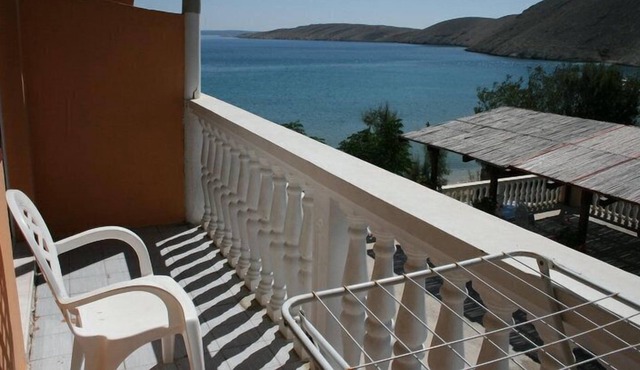 Apartment Sandy beach - afordable with parking: A5-20(4) - Vlasici, Island Pag, Croatia