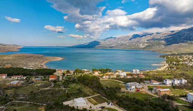 Apartment Temida with sea view in Rovanjska