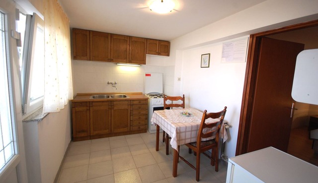 Apartment Toni - 1 (Kvarner - Njivice)