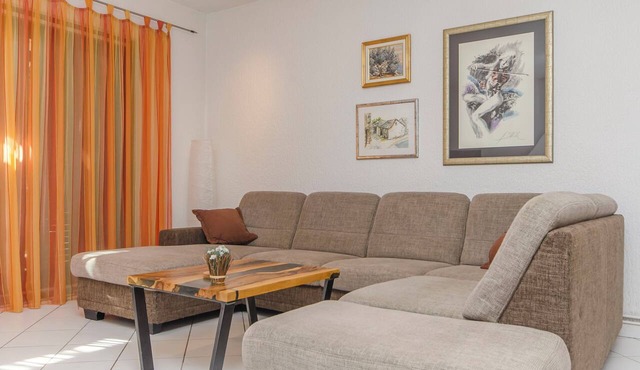 Apartment Tonkica Flower Garden (11201-A1) - Vodice