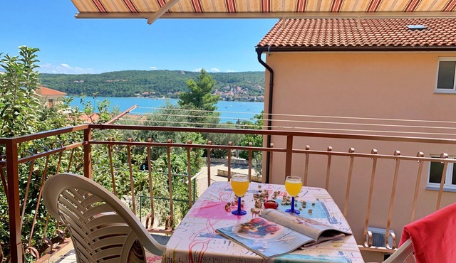 Apartments Šantić (64351-A1) - Čižići - island Krk in Čižići - island Krk