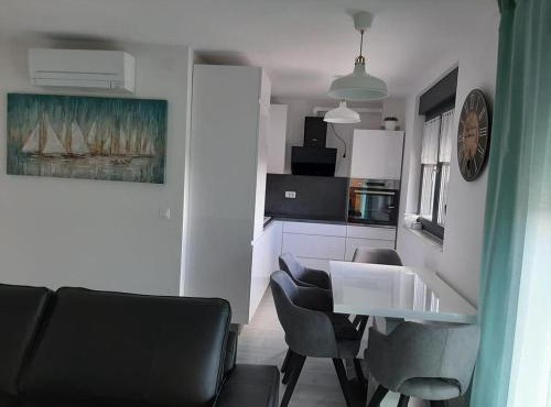Apartments Šućur