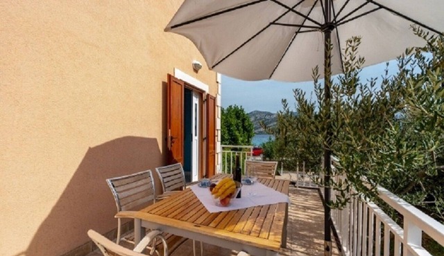Apartments Željko (10367-A2) - Račišće