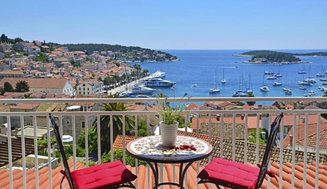Apartments and Rooms Bonkan Hvar
