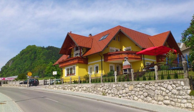 Apartments and Rooms With View on Bled in Zgornje Gorje