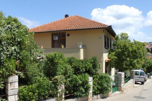 Apartments and rooms with parking space Mali Losinj (Losinj) - 2497 in Mali Lošinj