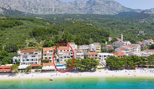 Apartments by the sea Tucepi, Makarska - 21719