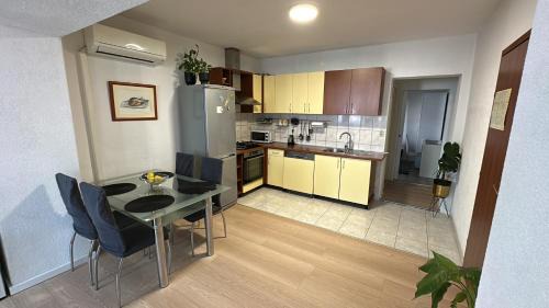 Apartments Centar - Mirjana in Makarska