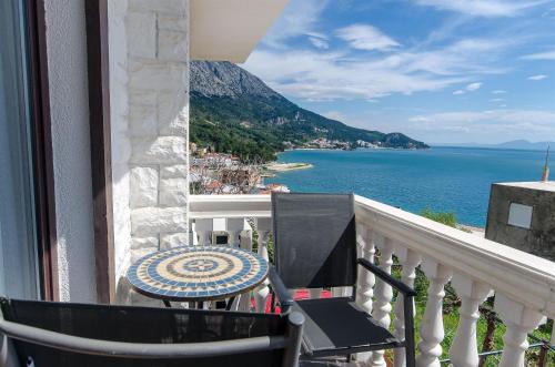 Apartments Cosic in Igrane