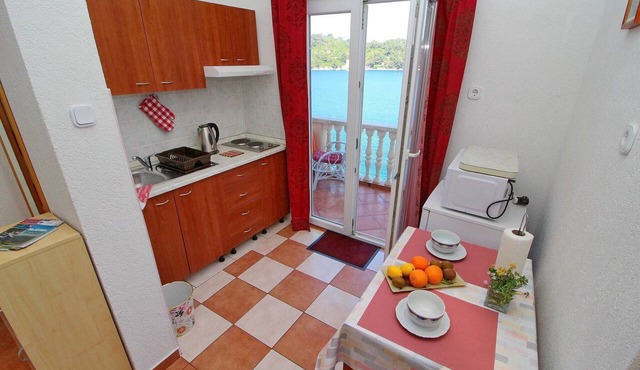 Apartments Filipović - Comfort One-Bedroom Apartment with Balcony and Sea View (A2)