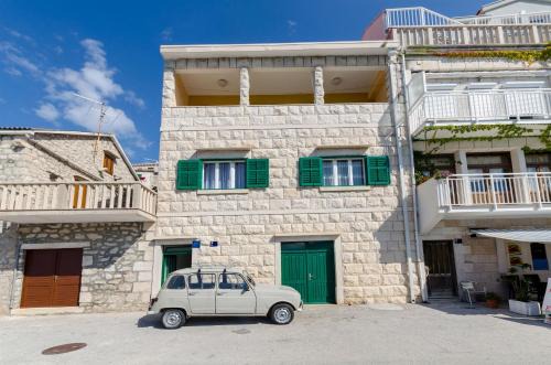 Apartments Franka in Povlja