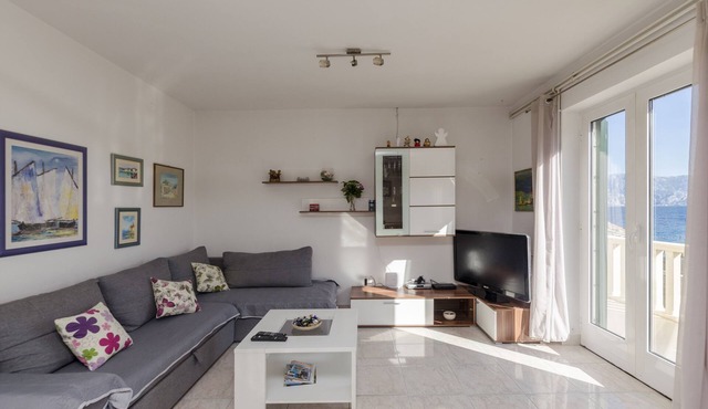 Apartments Mare (40831-A1) - Postira - island Brac