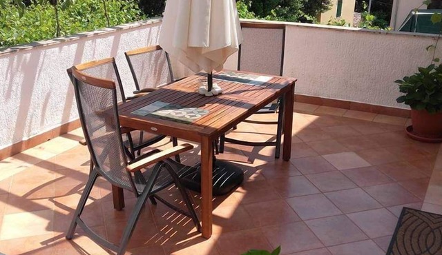 Apartments Anita (33431-A3) - Vrboska - island Hvar