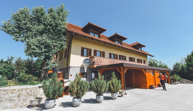 Apartments Jernej with Onsite Wellness in Brezice