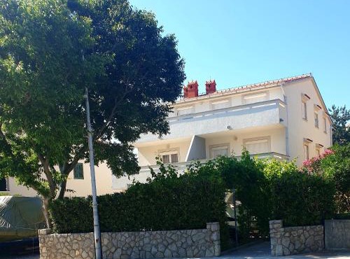 Apartments Kraljić I in Baška
