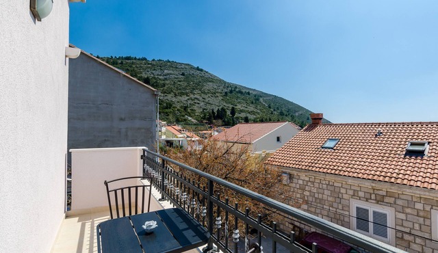 Apartments Life - One Bedroom Apartment with Balcony and Sea View