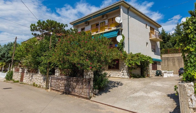 Apartments Luić / One-Bedroom Apartment A2 in Crikvenica