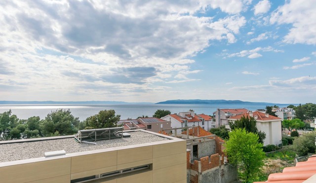 Apartments Makarska Beach (124201-A8) - Makarska in Makarska