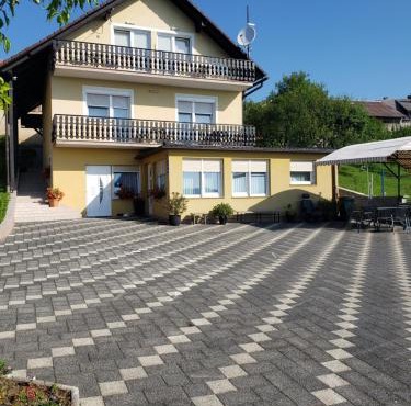 Apartments Miše