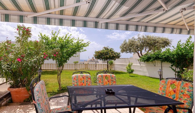 Apartments Mrs Brightside (84311-A2) - Split in Split