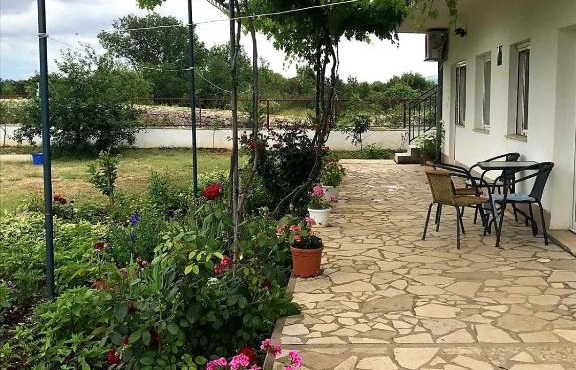 Apartments Nena in Lozovac