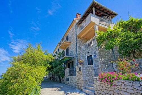 Apartments Neppa in Postira