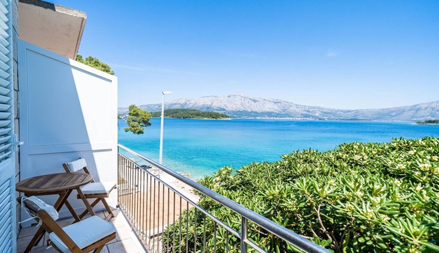 Apartments Nikolina (LU) - One-Bedroom Apartment with Balcony